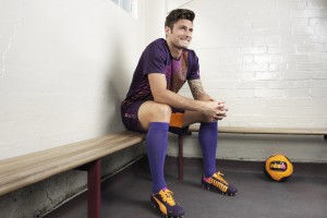 开云体育官网-希腊战神重临！库尔图瓦一夫当关，稳稳扼住雷恩咽喉