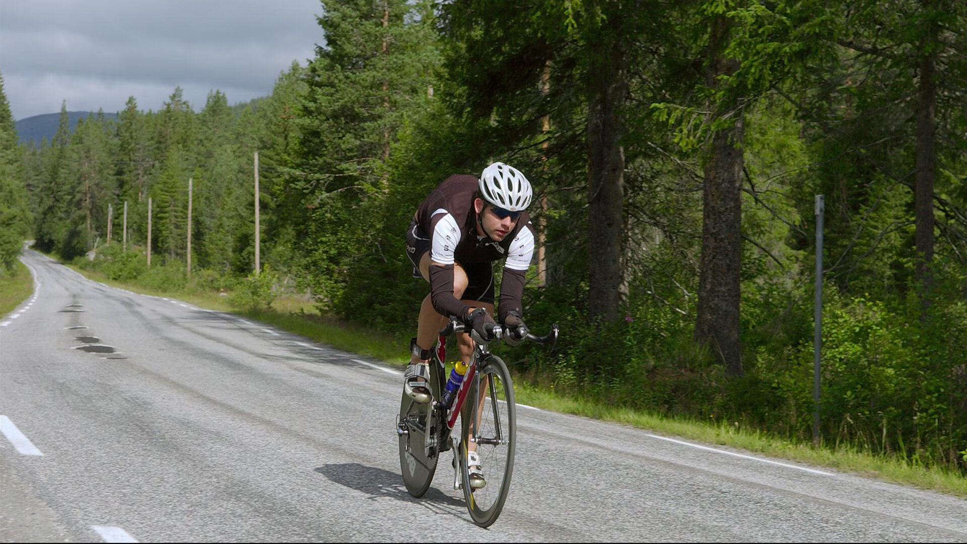 黄蜂蛰醒的午后，当锡安在排名争夺战中接管比赛