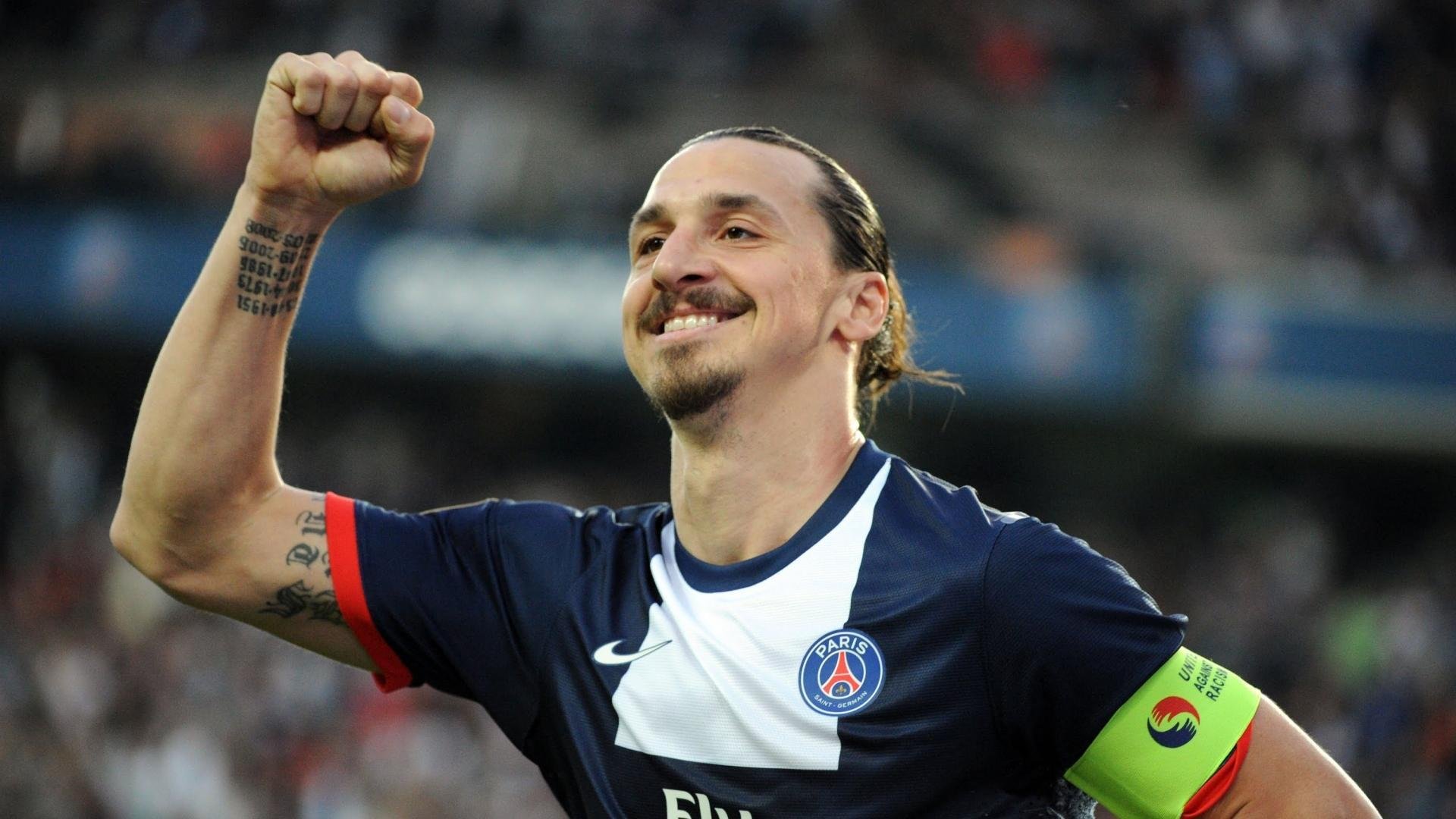 当利拉德在英超接管比赛，广厦队如何压制火箭？